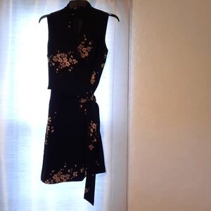 Worn once size 16 black and tan flower print Jones New York Dress.